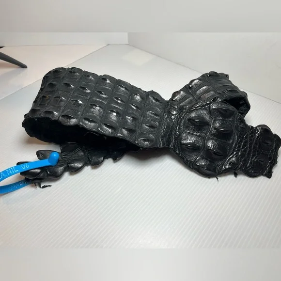 Genuine Alligator Leather Black Tanned Exotic Hornback Hide /Skin - Picture 4 of 16